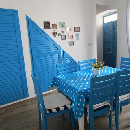 Holiday Home Isabella Віс Екстер'єр фото